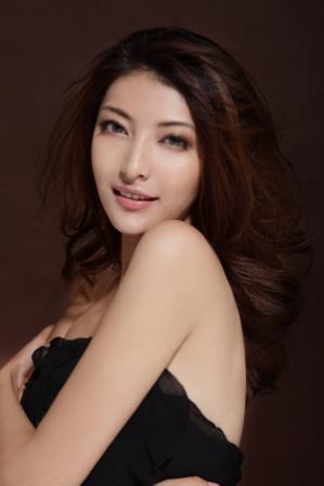 张璇          Lily