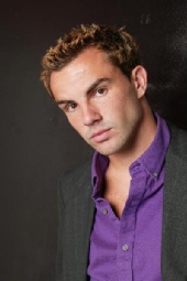 Flyte - Suit close up