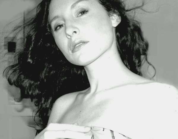 Chantelle pari_1098@yahoo.com