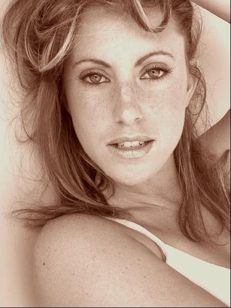 Shawna Shawna - Sexy head shot