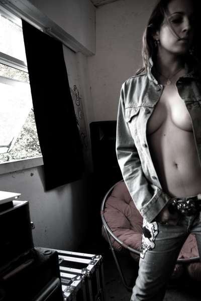 Nikki Savage - Double D's