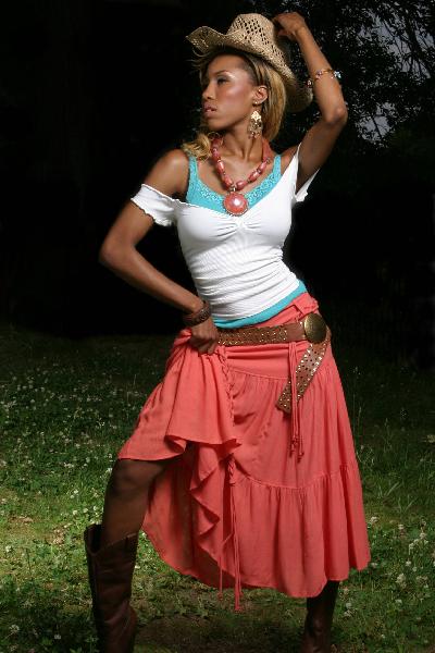 Akera Love Lee - Cowgirl