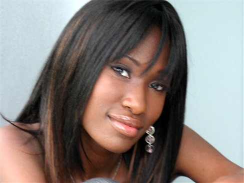 Naiya - Headshot 2