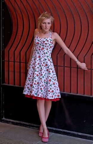 Linnea - Strawberry Dresss