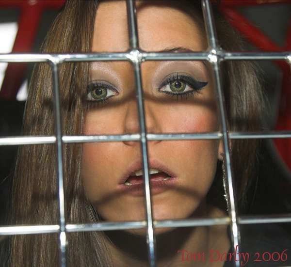 Joline - Through grate