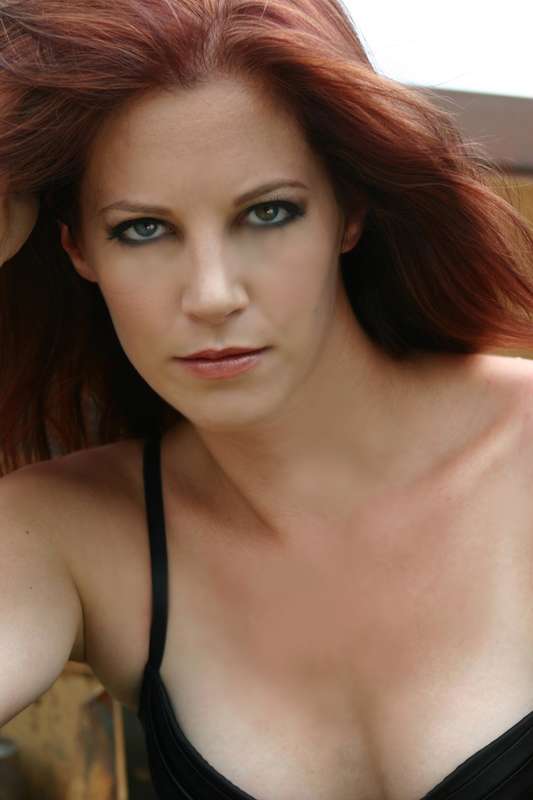 Amanda - The Look
