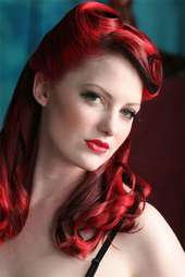 go-go Amy - Pretty Pin Up 