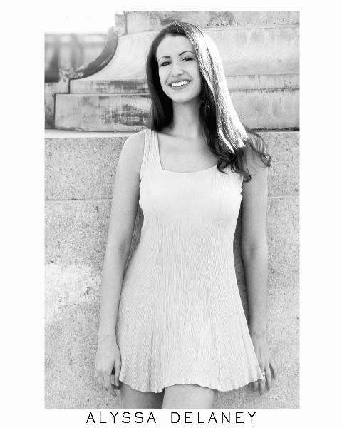 Alyssa - 3/4 Headshot B+W