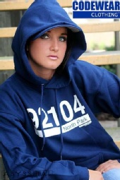 Amanda Dennis - Im so HOOD