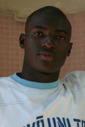 Osnel null - head shot