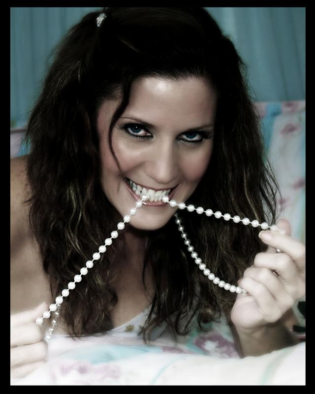 Jewel - I'll tell you a bedtime story!