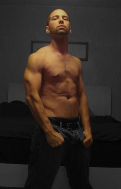Eddie Rey - Chest09