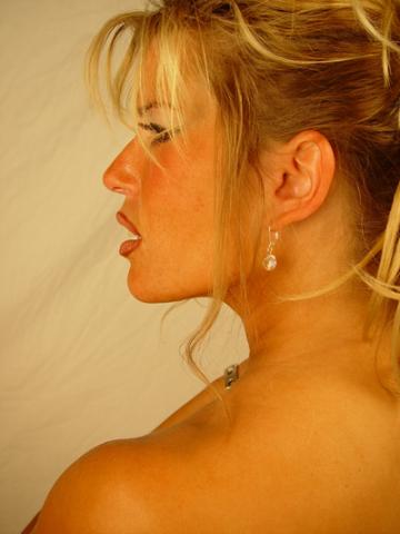 JULIE - Profile