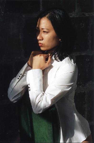 Jessi - sun and shadows