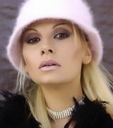 Lisa - Pink hat headshot