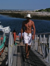 Owen - i love my hat