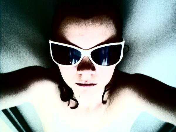 Kates - alien or corpse