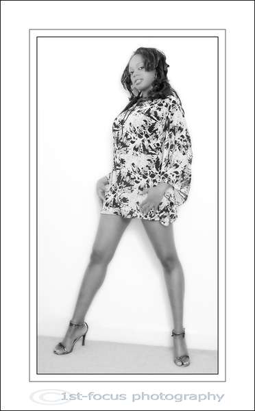esy - black and white