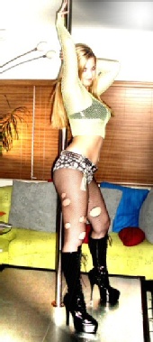 Bloodbunny - Stripper Pole