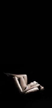 Sara Tailai - Artistic photo by Paul Hopkins