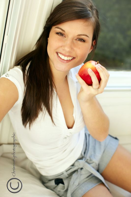 Emma - Apple