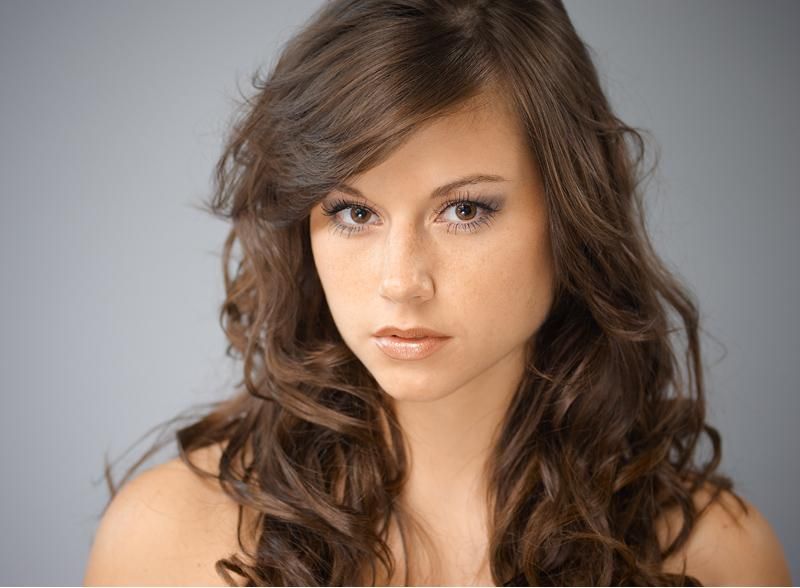 Emma - Headshot