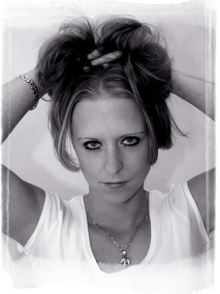 leahajones832002 - Head shot