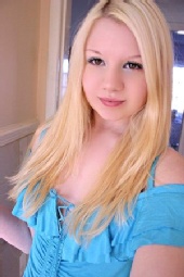 Oceane Moon - headshot