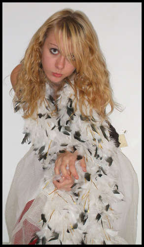 Megaa; - Feathered Boa