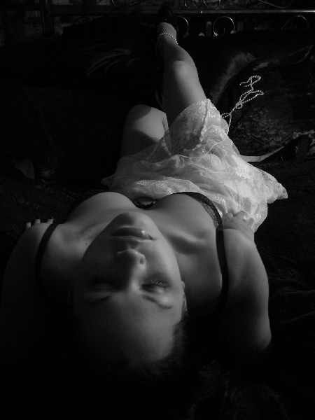 Internet Model - Black and White