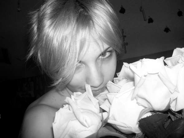 Roxie Star - The Roses