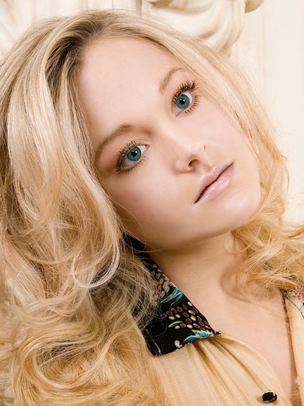 Alicia - Porcelain DOll