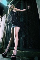 Laurie Love - Lightbeam.