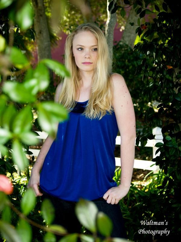 Chelsea Melissa - Among the bushes