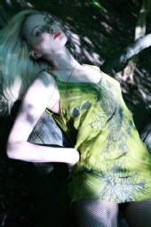 Faye T