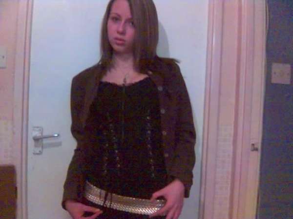 Laura Shaw - Me Before Going Out