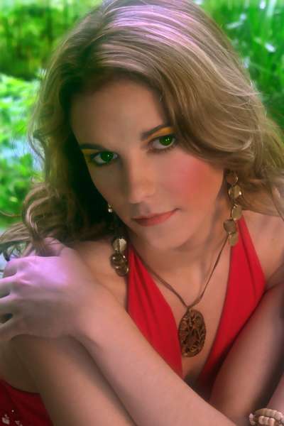 Sarah Moore - Beauty in Red