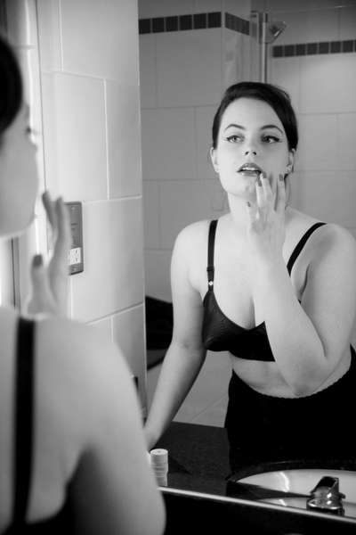 the_big_tease - making up