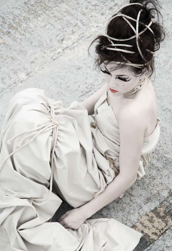 LACASEY - white