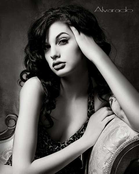 Nikki Dodge - Headshot