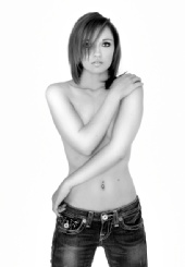 Shandearan Bell - Photography Sean Hartgrove