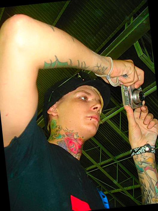 Monster - Taking a picture.