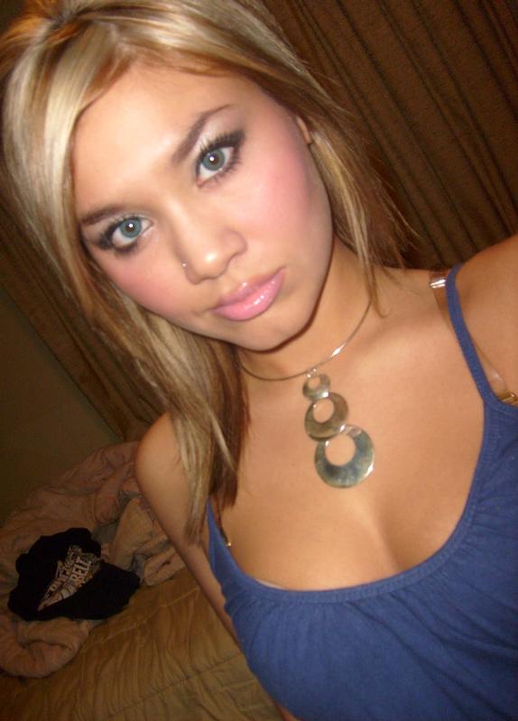 Vanessa Alejo - Dressed Casual