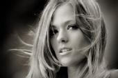 Amanda Moloney - Headshot