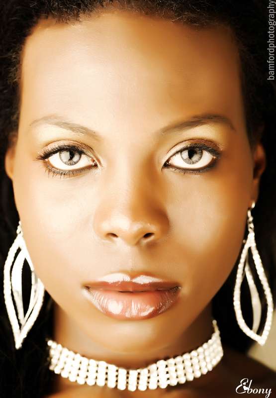 MISS EBONY - Cat Woman