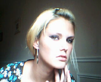 Justine - side shot close up 