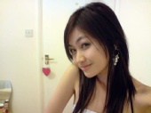 Lie-Z - Hanging a heart on my door