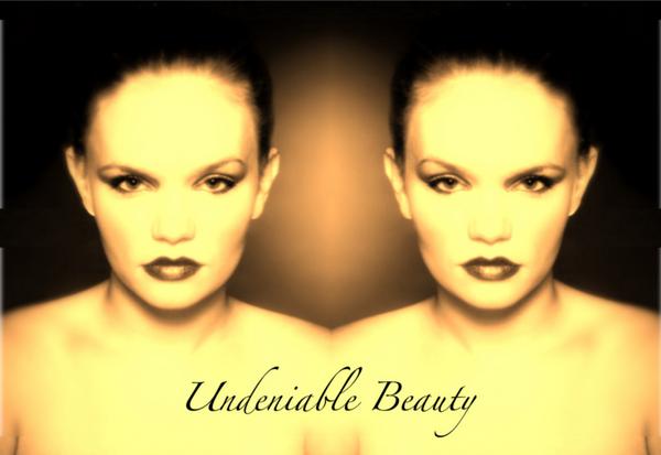 EmilieEve - Undeniable Beauty