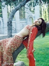 TayyKlotz - Pakistani Bride