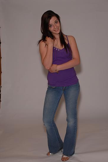 Valerie - body shot